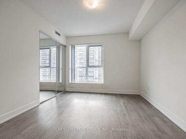 2423 - 9 Mabelle Ave, Condo with 2 bedrooms, 2 bathrooms and 1 parking in Toronto ON | Image 7