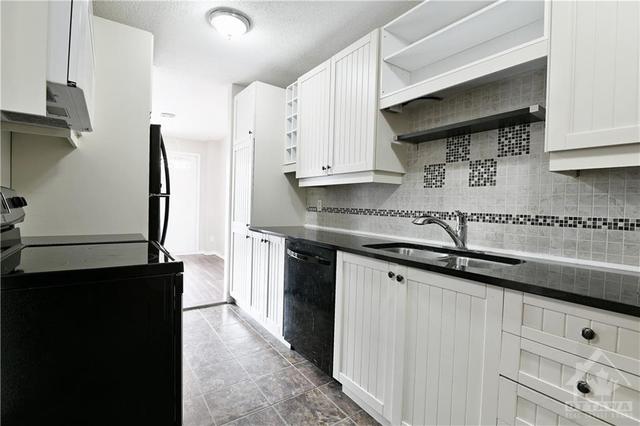 222 Romulus Private, Townhouse with 4 bedrooms, 3 bathrooms and 2 parking in Ottawa ON | Image 14