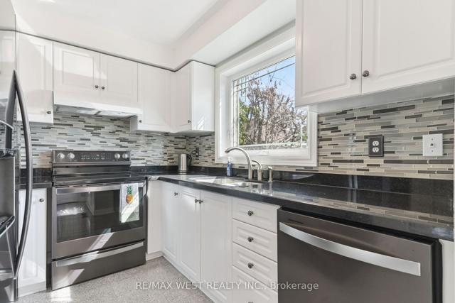 5401 Lawrence Ave E, House attached with 3 bedrooms, 4 bathrooms and 4 parking in Toronto ON | Image 9