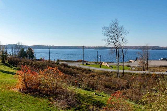 202 - 11a Salt Dock Rd, Condo with 2 bedrooms, 2 bathrooms and 1 parking in Parry Sound ON | Image 4