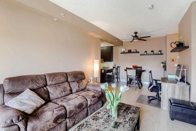 915 - 12 Woodstream Blvd, Condo with 1 bedrooms, 1 bathrooms and 1 parking in Vaughan ON | Image 3