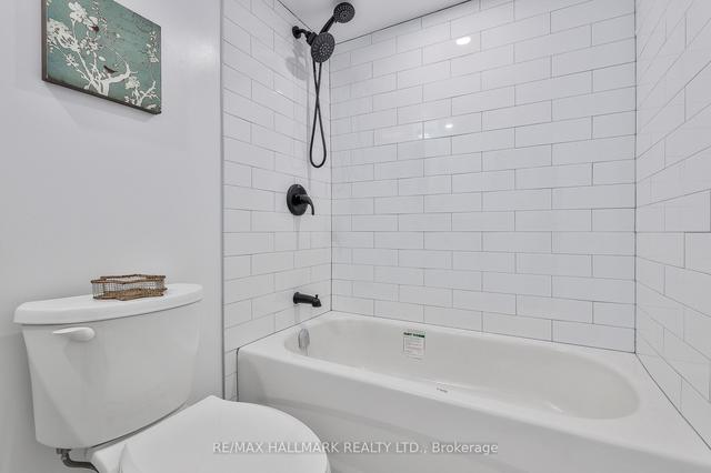 402 - 117 Gerrard St E, Condo with 2 bedrooms, 2 bathrooms and 1 parking in Toronto ON | Image 7