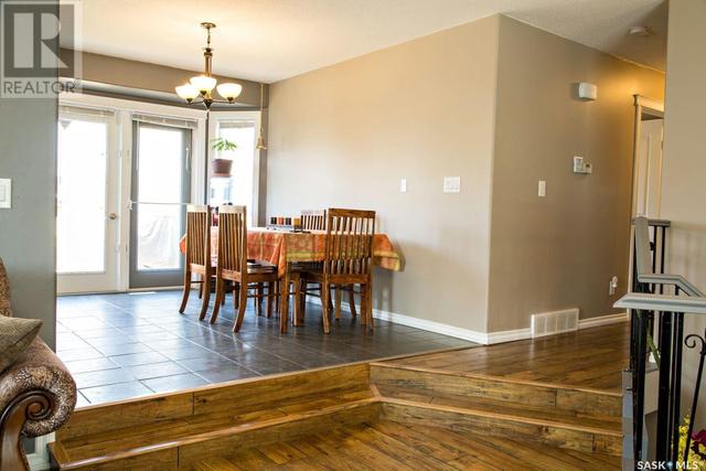10207 Ross Crescent, House detached with 3 bedrooms, 2 bathrooms and null parking in North Battleford CY SK | Image 17