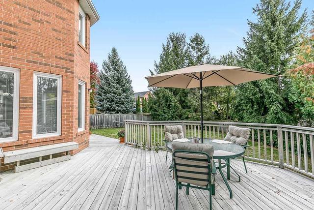 982 Northern Prospect Cres, House detached with 4 bedrooms, 3 bathrooms and 6 parking in Newmarket ON | Image 26