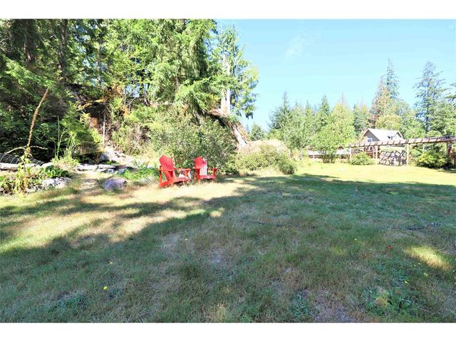 2345 Mountain Road, House detached with 2 bedrooms, 2 bathrooms and null parking in Sunshine Coast F BC | Image 19