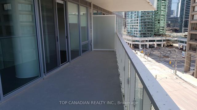 722 - 15 Queens Quay E, Condo with 2 bedrooms, 2 bathrooms and 1 parking in Toronto ON | Image 22