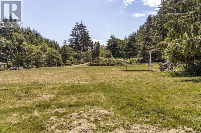 215 Easthom Rd, House detached with 5 bedrooms, 3 bathrooms and 20 parking in Nanaimo B BC | Image 26