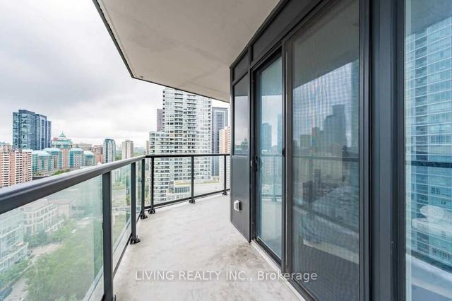 1909 - 159 Wellesley St E, Condo with 2 bedrooms, 1 bathrooms and 0 parking in Toronto ON | Image 9