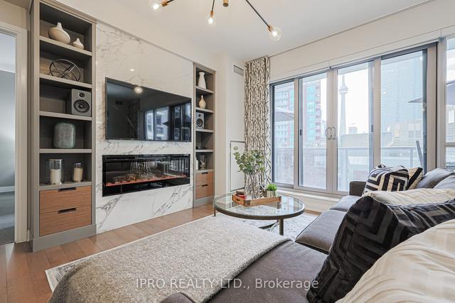 706 - 55 Front St E, Condo with 2 bedrooms, 2 bathrooms and 1 parking in Toronto ON | Image 3