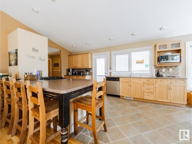31 Lakeshore Dr, House detached with 3 bedrooms, 2 bathrooms and null parking in Sundance Beach AB | Image 18