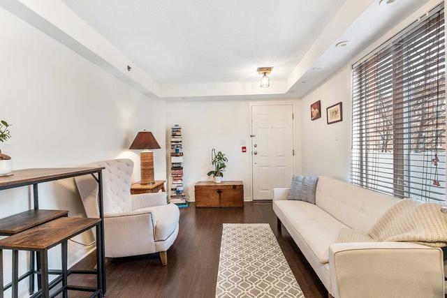 1033 b - 18 Laidlaw St, Townhouse with 1 bedrooms, 1 bathrooms and 0 parking in Toronto ON | Image 5