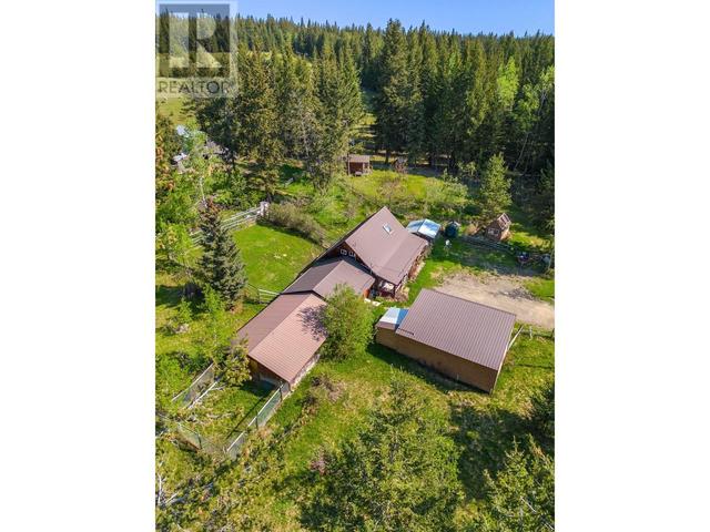 6239 N Horse Lake Road, House detached with 2 bedrooms, 2 bathrooms and null parking in Cariboo L BC | Image 40
