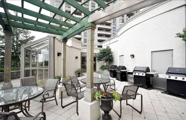 216 - 25 Kingsbridge Garden Circ, Condo with 2 bedrooms, 2 bathrooms and 1 parking in Mississauga ON | Image 13