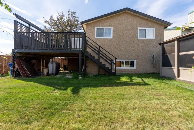 122 Woodland Drive, House detached with 4 bedrooms, 2 bathrooms and 4 parking in Wood Buffalo AB | Image 39