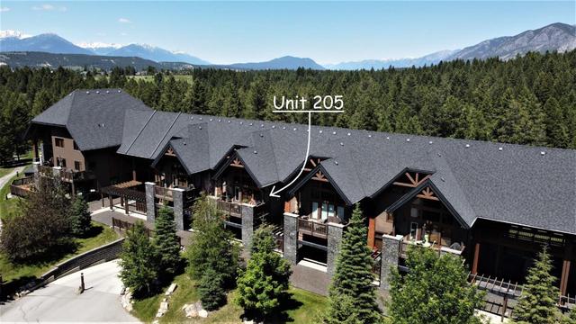 205 - 880 Lakeview Drive, Condo with 3 bedrooms, 3 bathrooms and 2 parking in East Kootenay F BC | Image 14