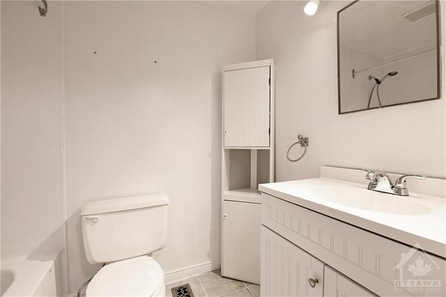 222 Romulus Private, Townhouse with 4 bedrooms, 3 bathrooms and 2 parking in Ottawa ON | Image 21