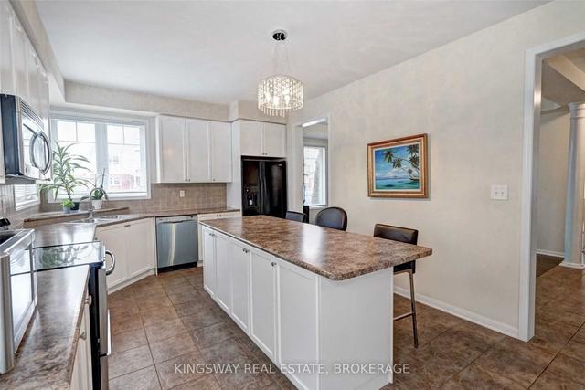 39 Henwood Dr, House detached with 4 bedrooms, 3 bathrooms and 4 parking in Cambridge ON | Image 7