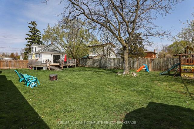 28 Greenwood Ave, House detached with 3 bedrooms, 2 bathrooms and 4 parking in St. Catharines ON | Image 12