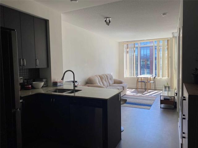 513 - 7608 Yonge St, Condo with 1 bedrooms, 1 bathrooms and 1 parking in Vaughan ON | Image 2