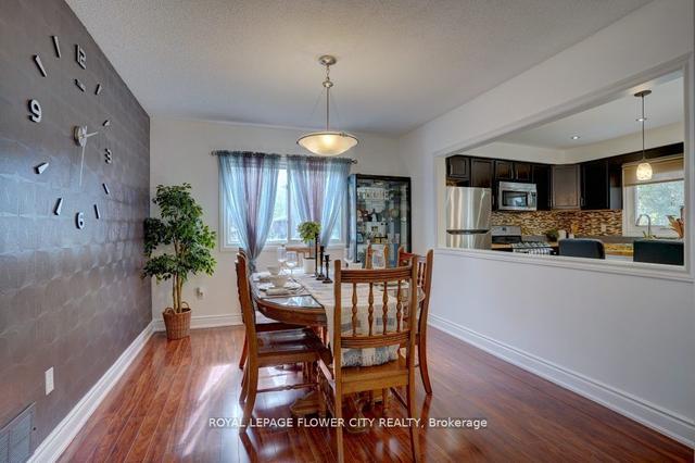 34 Bristol Ave S, House detached with 4 bedrooms, 5 bathrooms and 6 parking in Brampton ON | Image 31