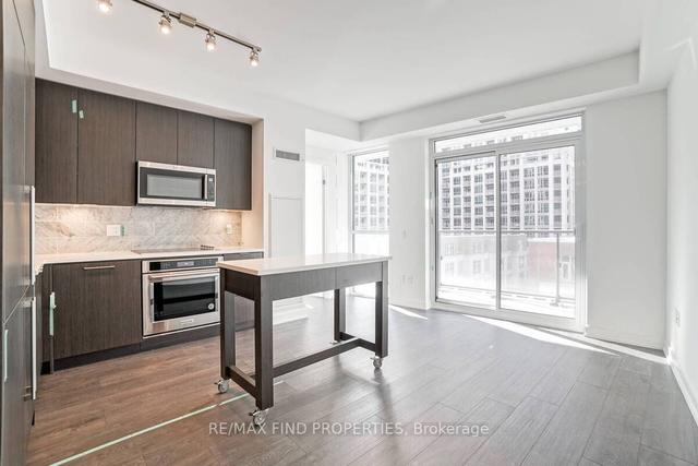 521 - 38 Iannuzzi St, Condo with 2 bedrooms, 2 bathrooms and 1 parking in Toronto ON | Image 2
