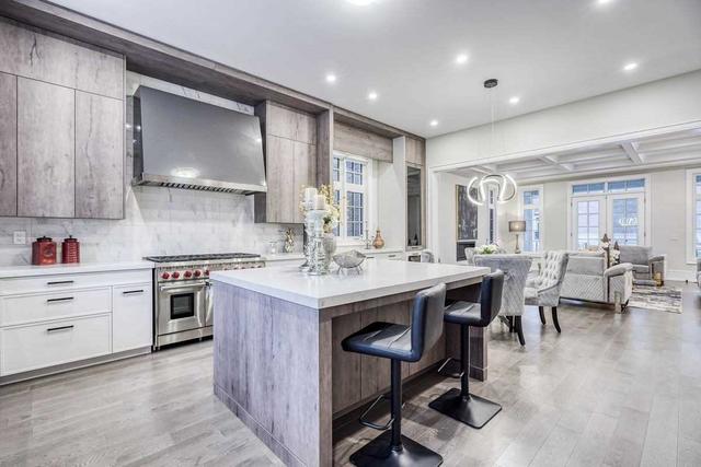 29 Ballyconnor Crt, House detached with 4 bedrooms, 7 bathrooms and 4 parking in Toronto ON | Image 9