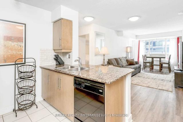 517 - 20 Blue Jays Way, Condo with 3 bedrooms, 2 bathrooms and 1 parking in Toronto ON | Image 38