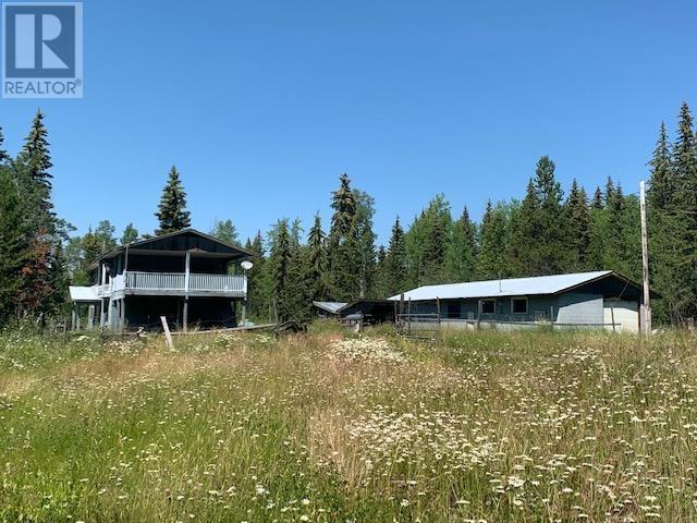 7506 Magnussen Road, House detached with 3 bedrooms, 2 bathrooms and null parking in Cariboo L BC | Image 1