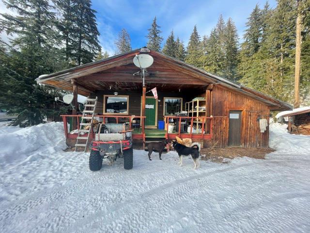 8225 Seymour Arm Main Road, House detached with 1 bedrooms, 1 bathrooms and 40 parking in Columbia Shuswap F BC | Image 22