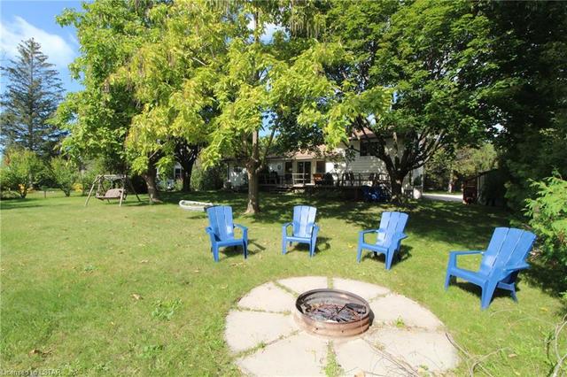 7467 Clarke Drive, House detached with 3 bedrooms, 1 bathrooms and 9 parking in Lambton Shores ON | Image 28