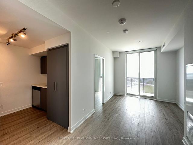 1106 - 30 Tretti Way, Condo with 2 bedrooms, 2 bathrooms and 0 parking in Toronto ON | Image 2