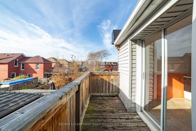 225 West Ave N, House detached with 2 bedrooms, 2 bathrooms and 3 parking in Hamilton ON | Image 10