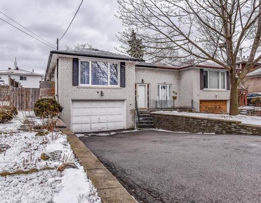 861 Hillcrest Rd, House semidetached with 3 bedrooms, 2 bathrooms and 4 parking in Pickering ON | Image 1