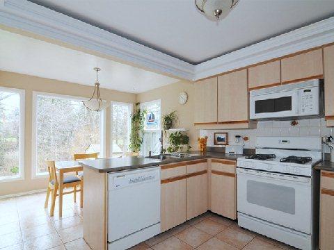 1033 Dalewood Dr, House detached with 4 bedrooms, 4 bathrooms and 6 parking in Pickering ON | Image 6