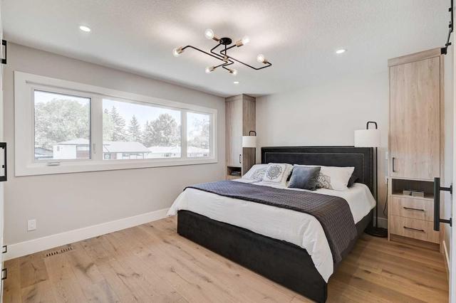 23 Hallbrook Drive Sw, House detached with 4 bedrooms, 3 bathrooms and 6 parking in Calgary AB | Image 19