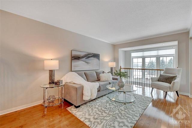 106 Hawktree Ridge, Townhouse with 3 bedrooms, 3 bathrooms and 3 parking in Ottawa ON | Image 5