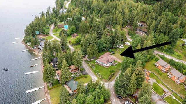 2781 Southwind Road, House detached with 7 bedrooms, 5 bathrooms and 4 parking in Columbia Shuswap F BC | Image 2