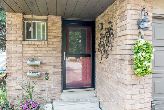 19 Sinclair Crt, House detached with 3 bedrooms, 2 bathrooms and 3 parking in Barrie ON | Image 34