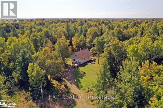 12077 Hwy 522, House detached with 3 bedrooms, 2 bathrooms and 4 parking in Parry Sound, Unorganized, Centre Part ON | Image 32