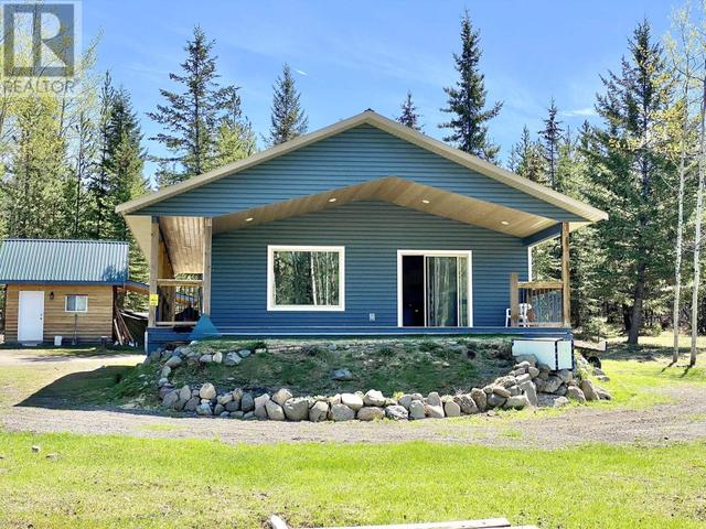 7607 Farquharson Road, House detached with 2 bedrooms, 1 bathrooms and null parking in Cariboo L BC | Image 1
