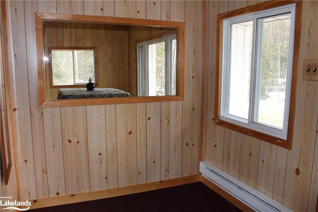 9828 Highway 118, House detached with 1 bedrooms, 1 bathrooms and 9 parking in Algonquin Highlands ON | Image 14