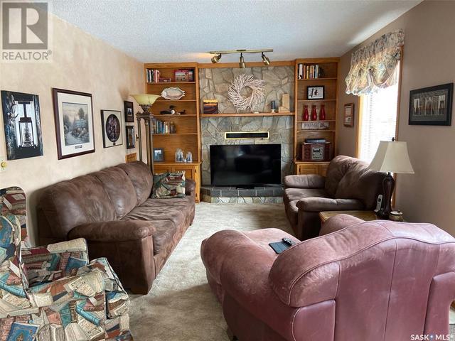 10502 Bennett Crescent, House detached with 4 bedrooms, 4 bathrooms and null parking in North Battleford CY SK | Image 12