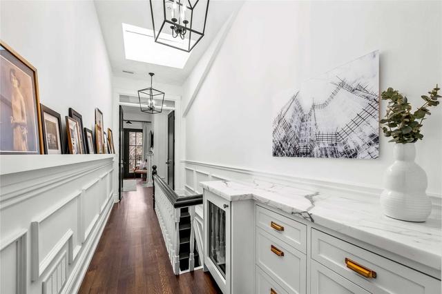 276 Carlton St, House attached with 4 bedrooms, 3 bathrooms and 1 parking in Toronto ON | Image 16