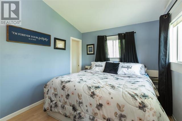 5421 Lake Valley Grove Road, House detached with 3 bedrooms, 2 bathrooms and null parking in Lambton Shores ON | Image 19