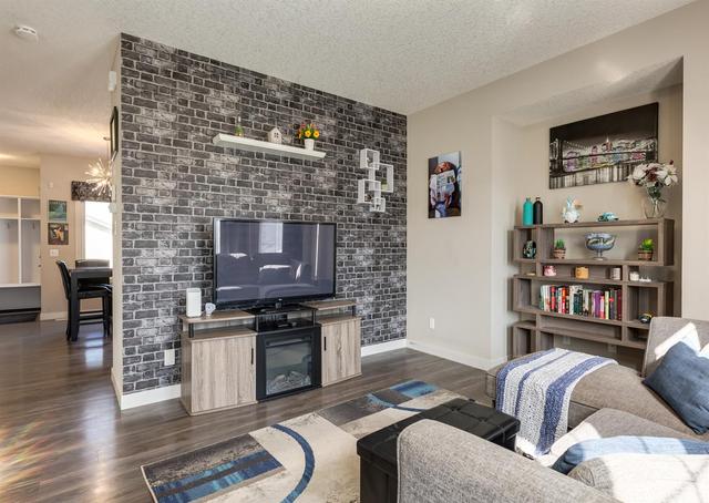 983 Evanston Drive Nw, House detached with 3 bedrooms, 2 bathrooms and 2 parking in Calgary AB | Image 6