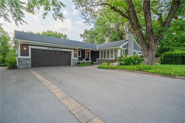 2057 Blairholm Avenue, House detached with 4 bedrooms, 3 bathrooms and 6 parking in Burlington ON | Image 2