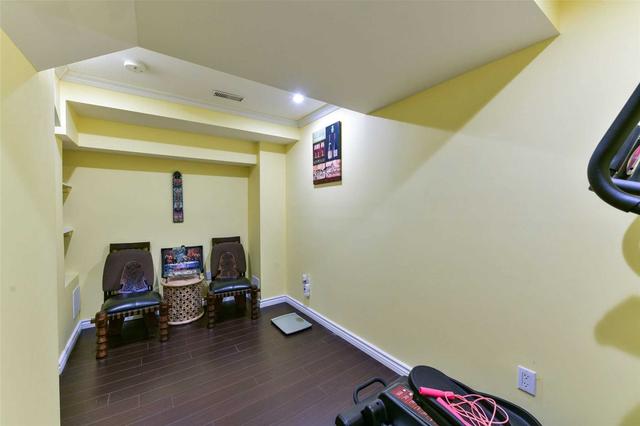 80 Conn Smythe Dr, House attached with 2 bedrooms, 3 bathrooms and 2 parking in Toronto ON | Image 19