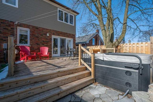 79 John St W, House detached with 4 bedrooms, 3 bathrooms and 3 parking in Waterloo ON | Image 15