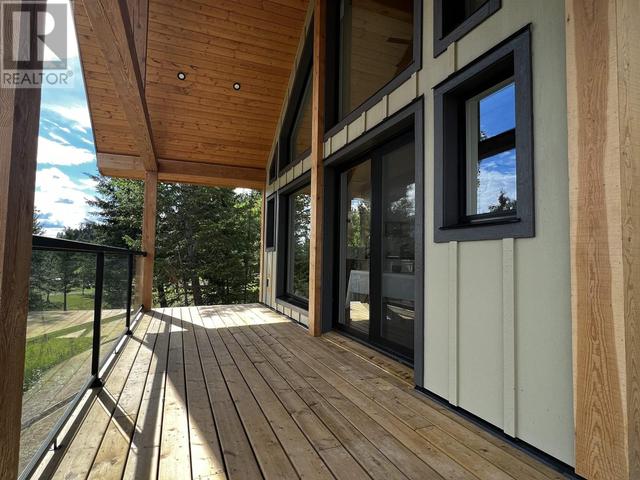 6656 North Shore Horse Lake Road, House detached with 2 bedrooms, 1 bathrooms and null parking in Cariboo L BC | Image 31