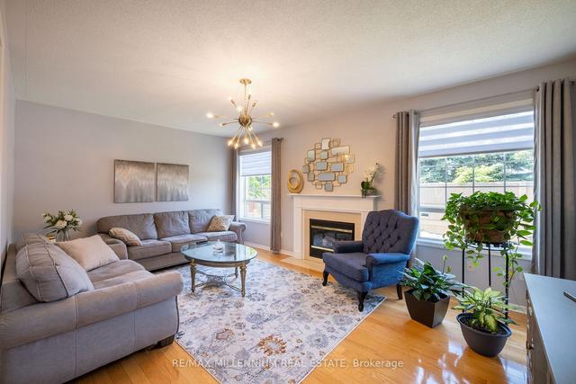 46 Kanashiro St, House detached with 3 bedrooms, 4 bathrooms and 6 parking in Brampton ON | Image 6